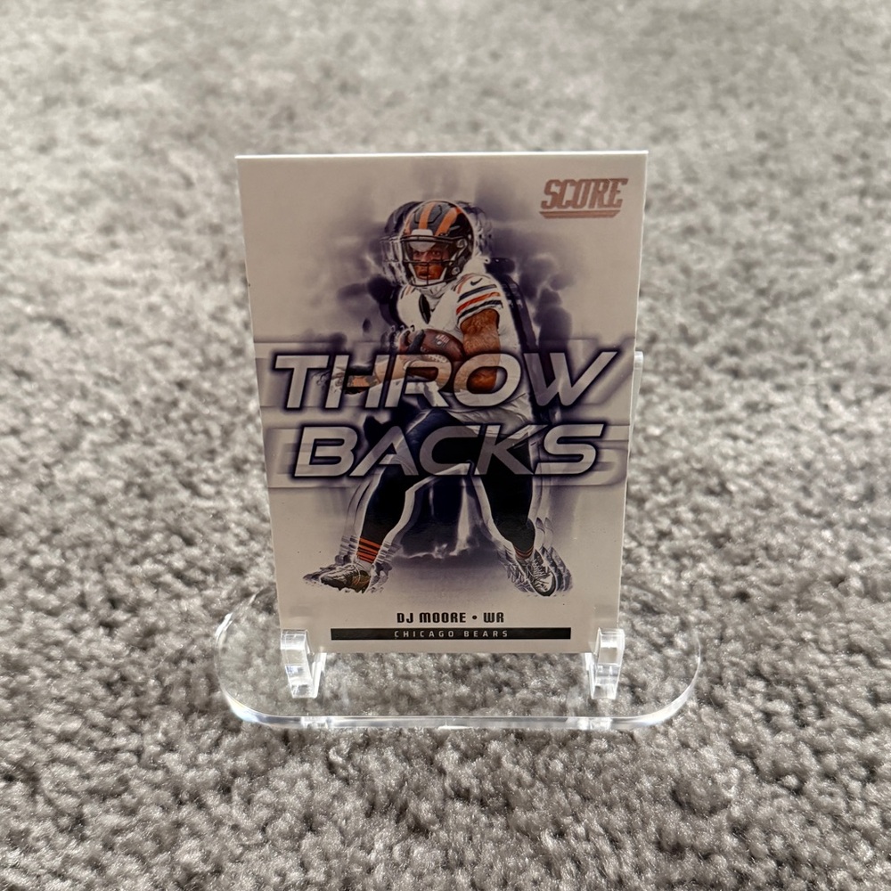 Panini Score 2025 - Throwbacks DJ Moore Football Trading Card 🔥
